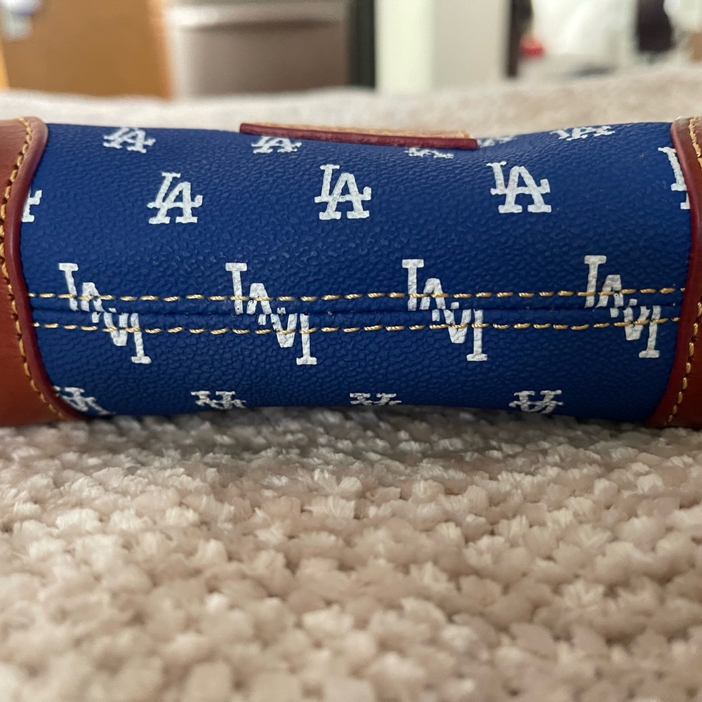 Dooney & Bourke Los Angeles Dodgers Cosmetic Pouch - Picture 8 of 8